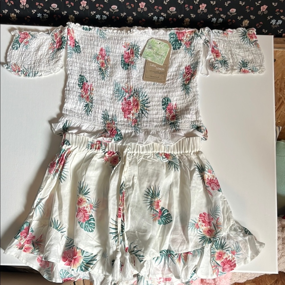 Salty Lemon short set